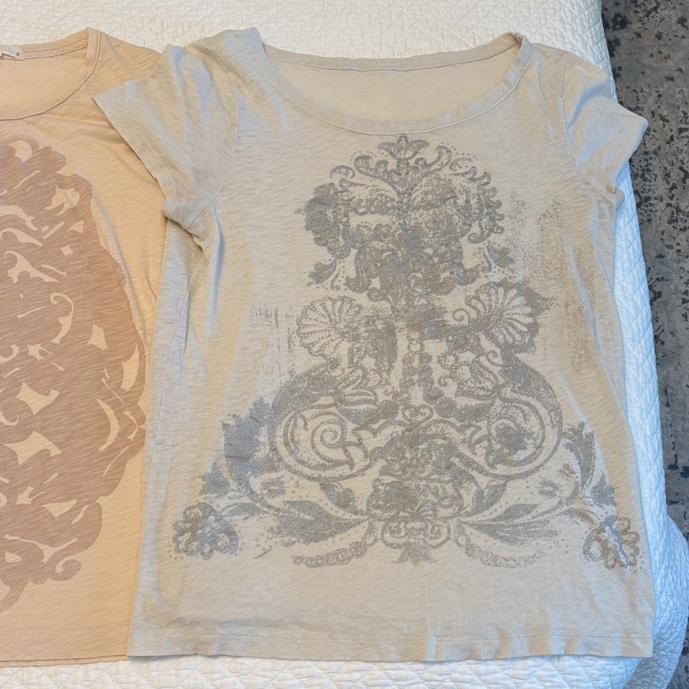 4 Women’s Short Sleeve Graphic Tees, JCrew, M - Picture 6 of 7